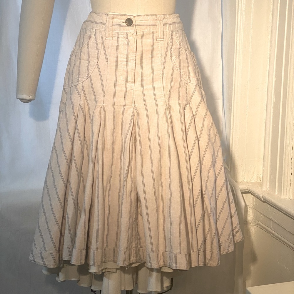 Denim striped ruffle-pleat skirt